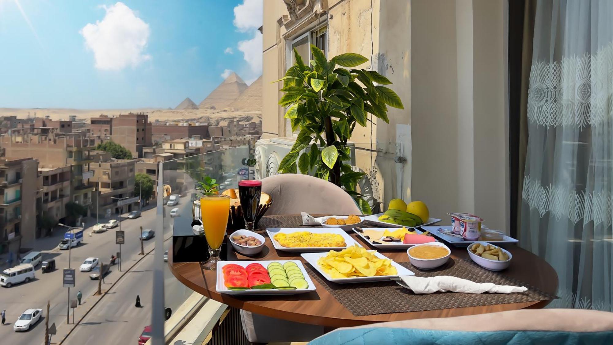 Imperial Pyramids Heights View Bed & Breakfast Nazlet el-Sisi Exterior photo