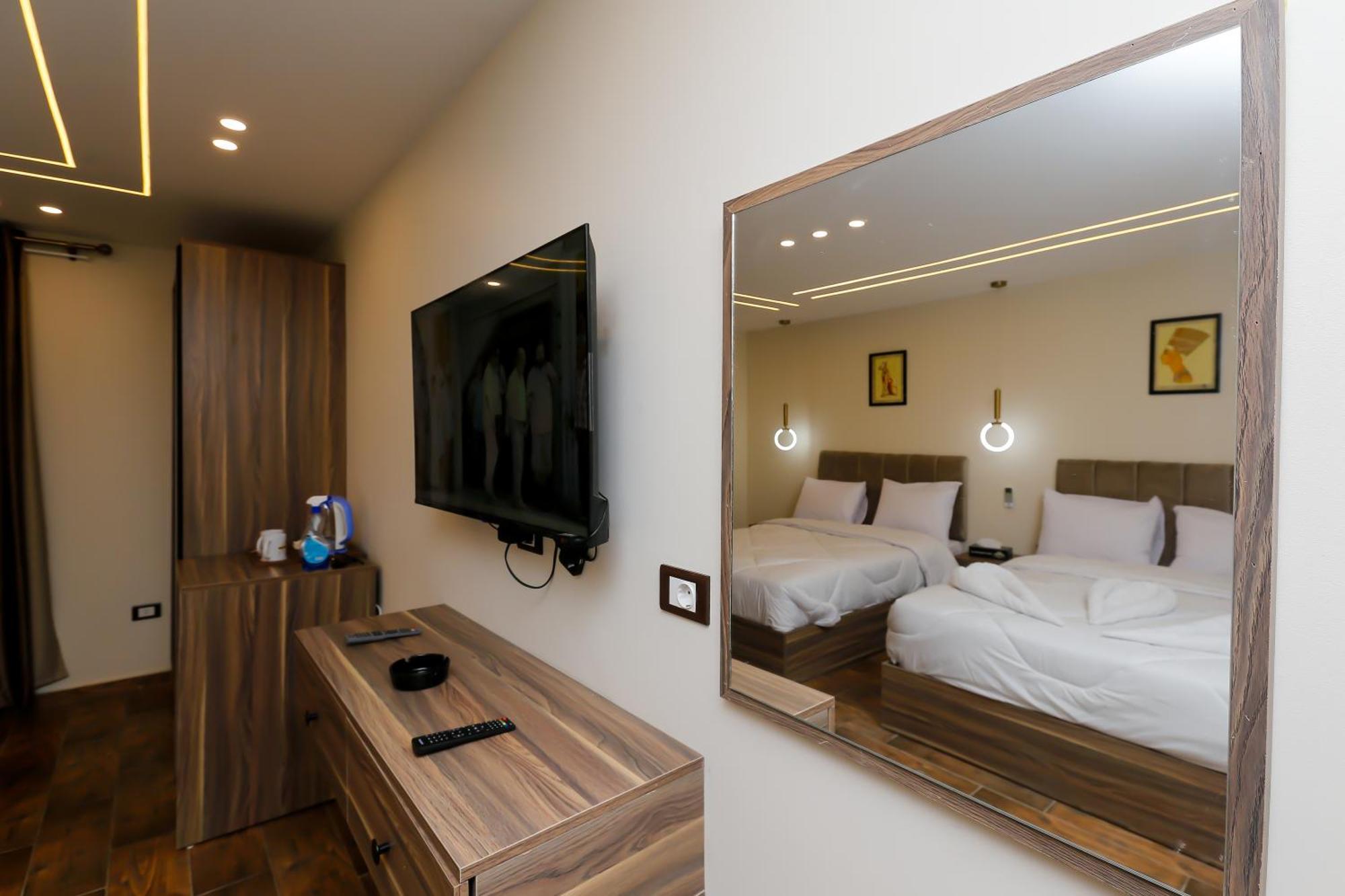 Imperial Pyramids Heights View Bed & Breakfast Nazlet el-Sisi Exterior photo