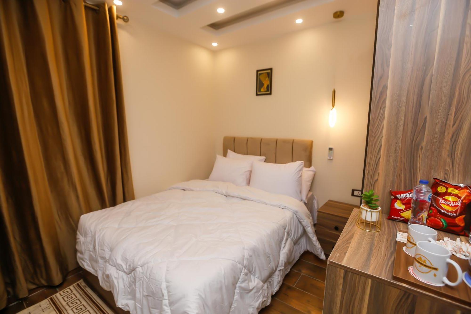 Imperial Pyramids Heights View Bed & Breakfast Nazlet el-Sisi Exterior photo